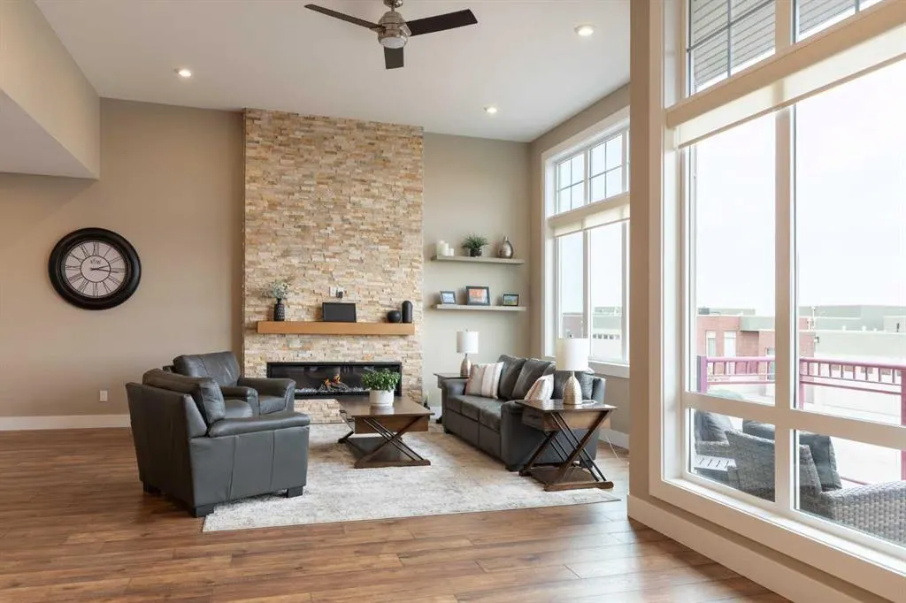 26 Palisades Lane NE