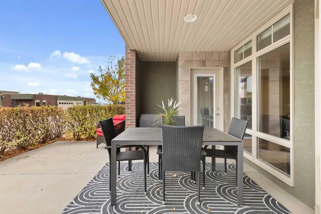 26 Palisades Lane NE