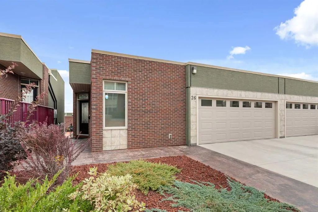 26 Palisades Lane NE