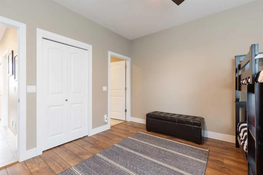 26 Palisades Lane NE