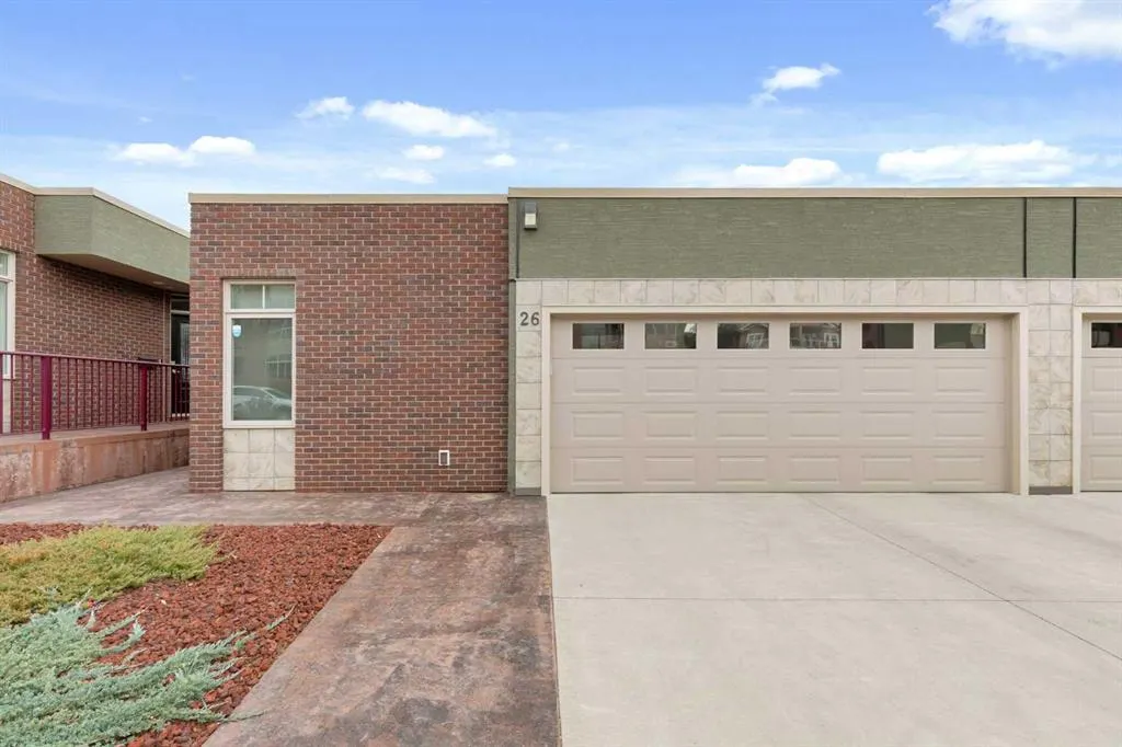26 Palisades Lane NE