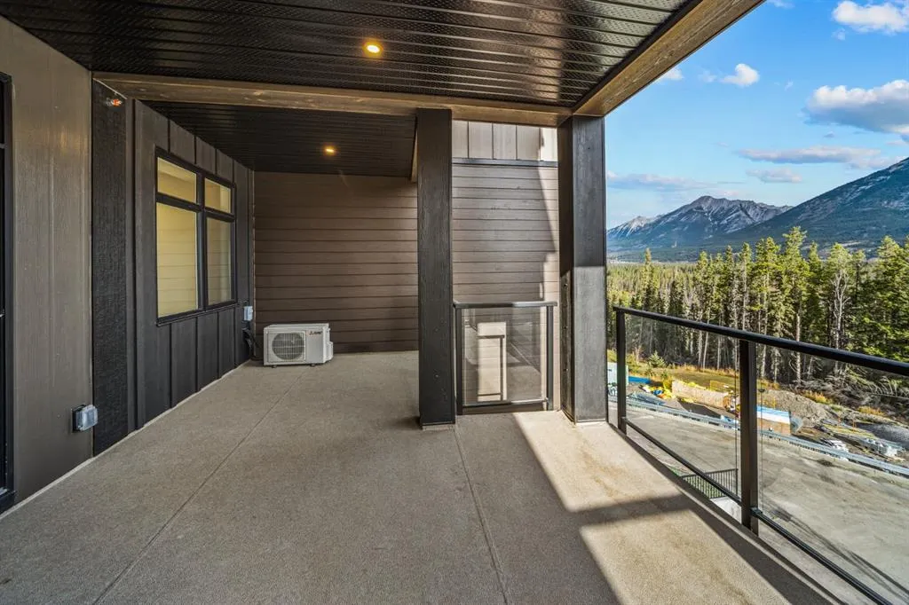 10 Cascade Ridge #310
