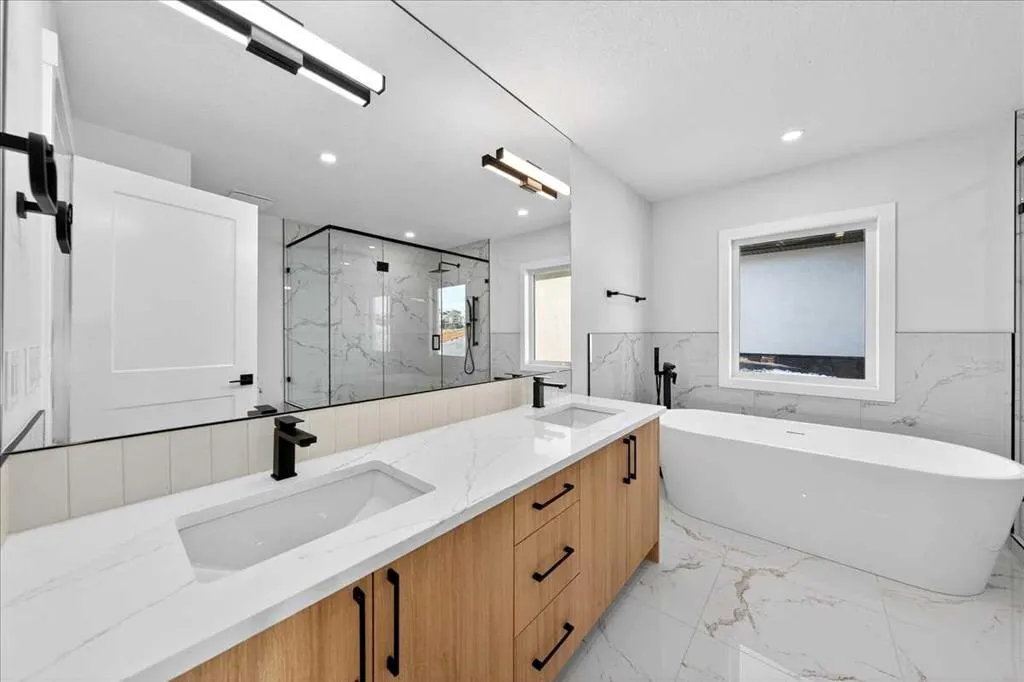 7 Lakewood Way