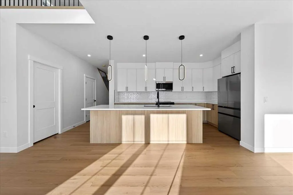 7 Lakewood Way