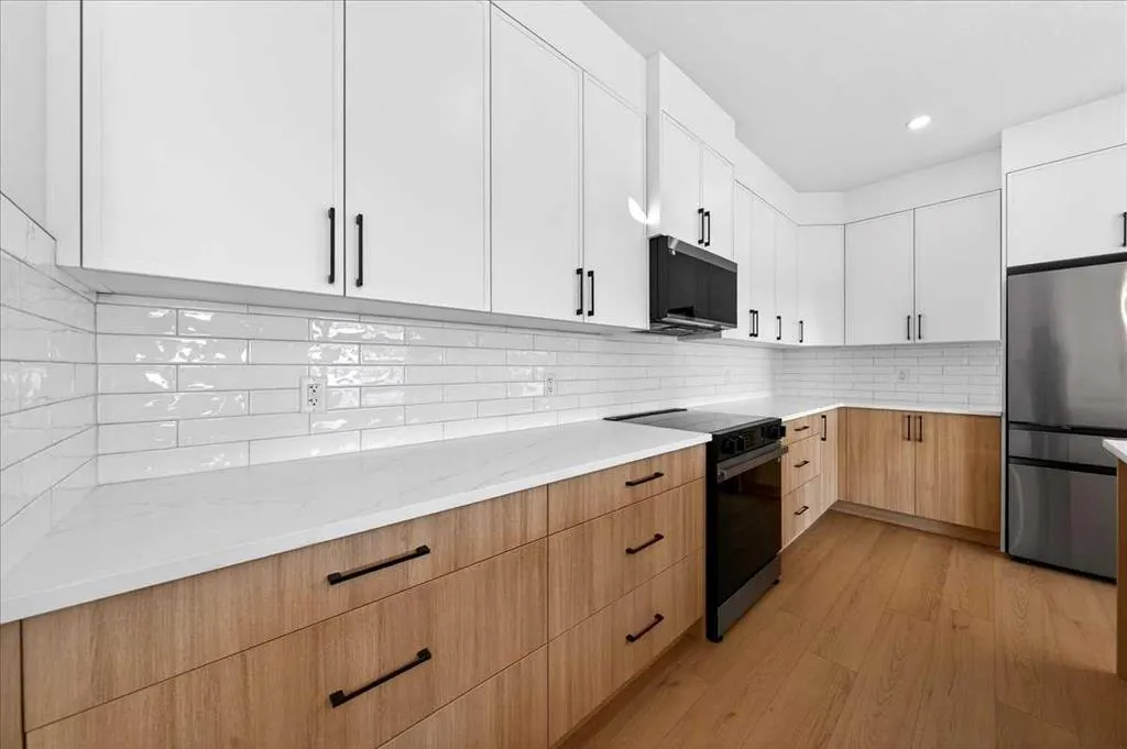 7 Lakewood Way