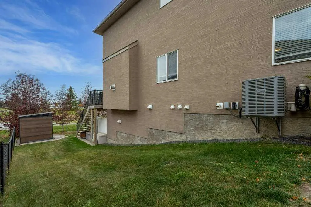 303 Lakeside Greens Drive