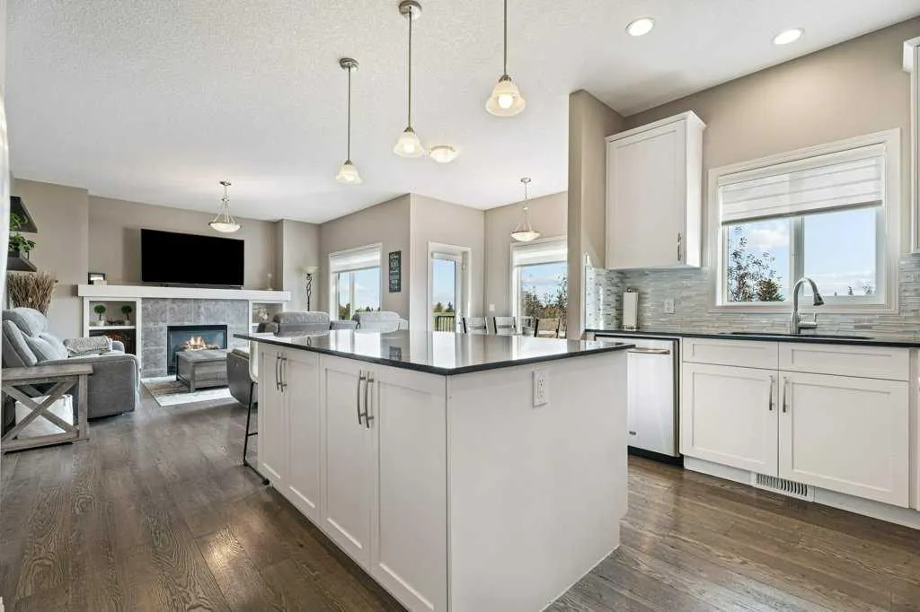 303 Lakeside Greens Drive