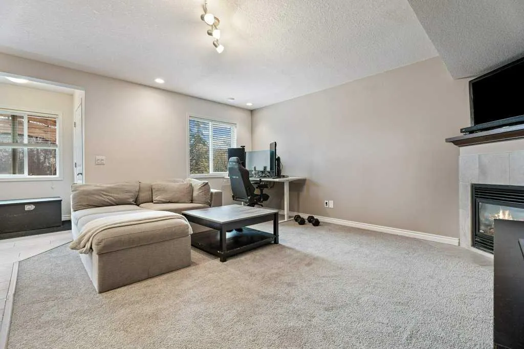 303 Lakeside Greens Drive