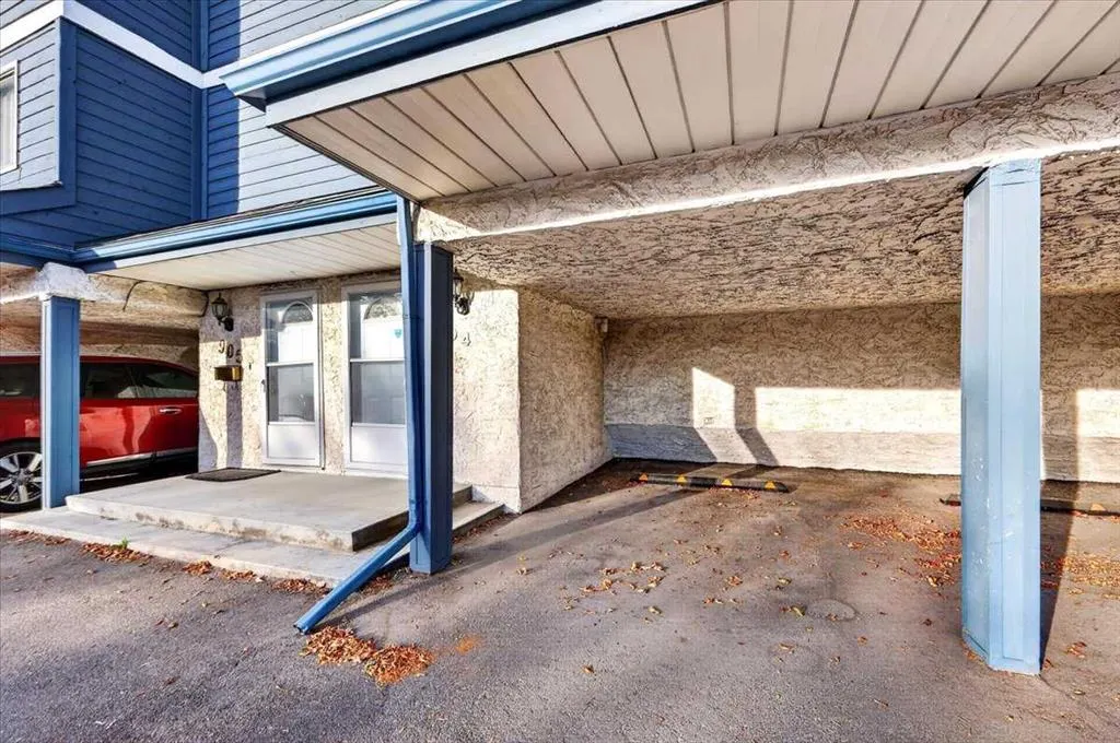 919 38 Street NE #904