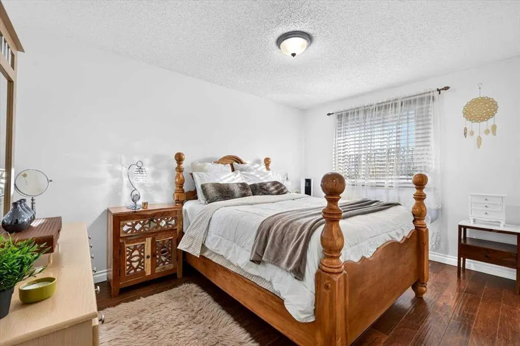 919 38 Street NE #904
