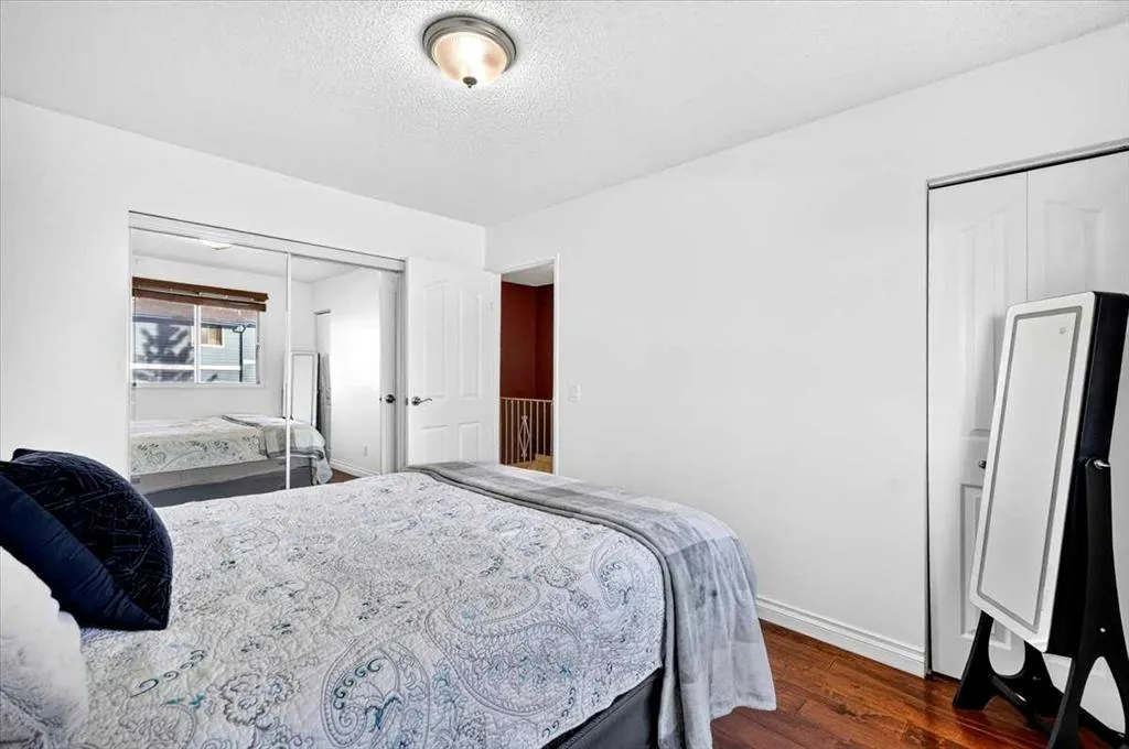 919 38 Street NE #904