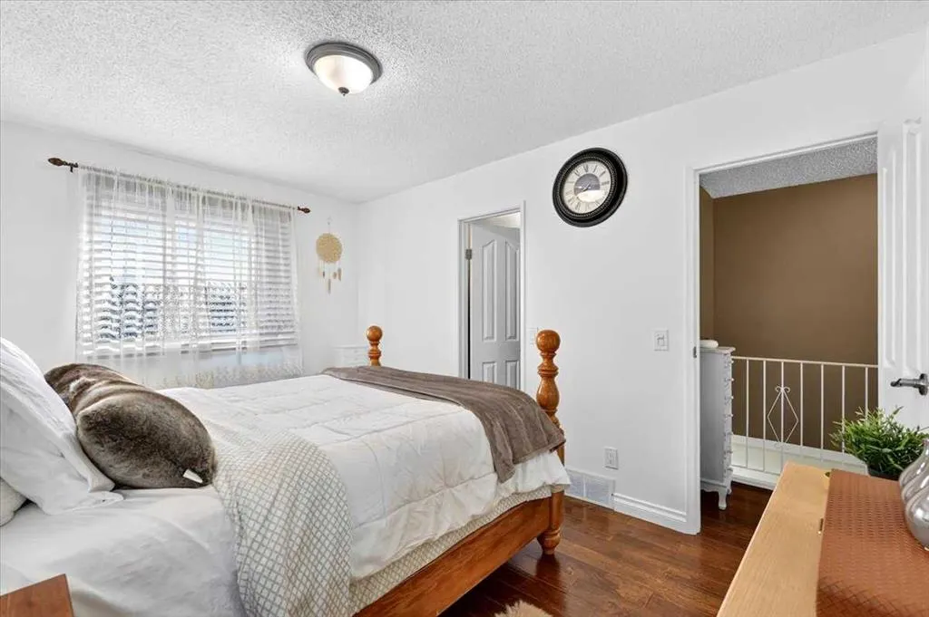 919 38 Street NE #904