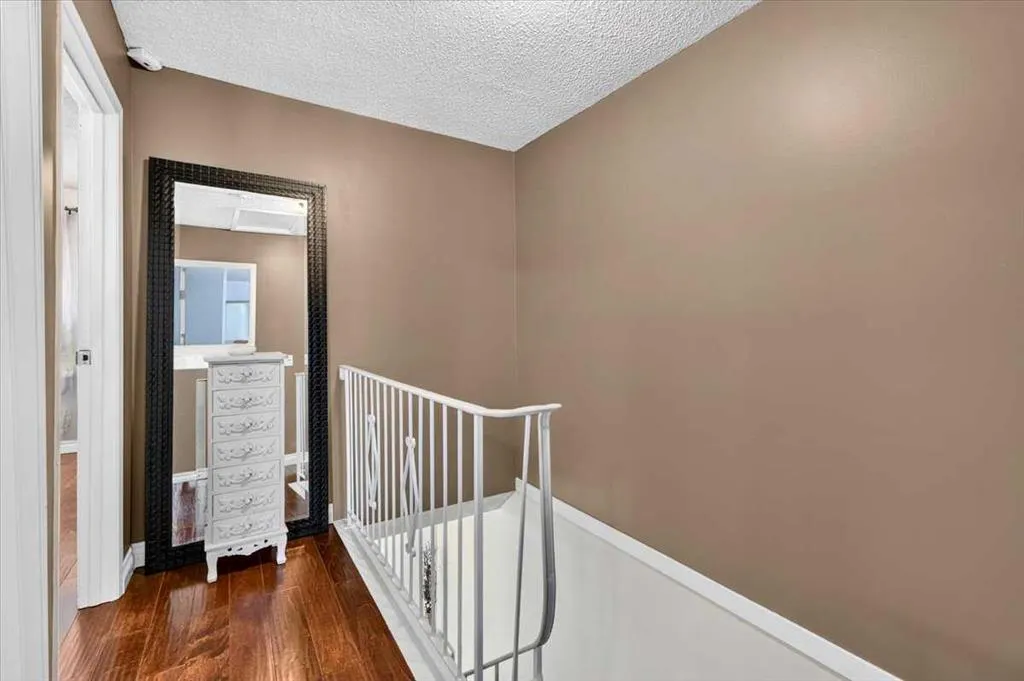 919 38 Street NE #904