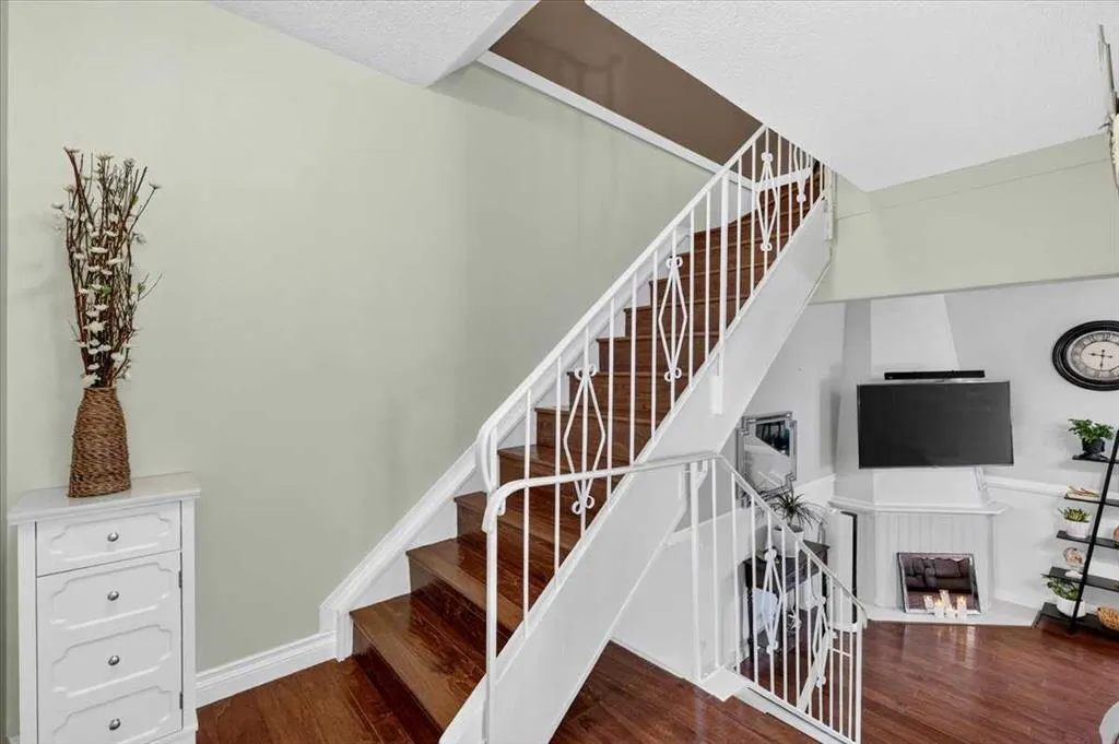 919 38 Street NE #904