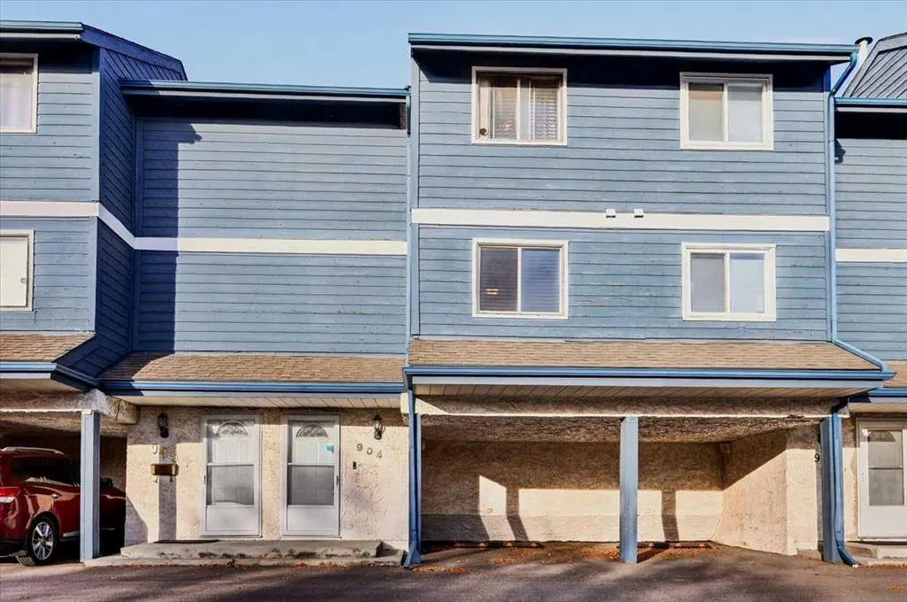 919 38 Street NE #904