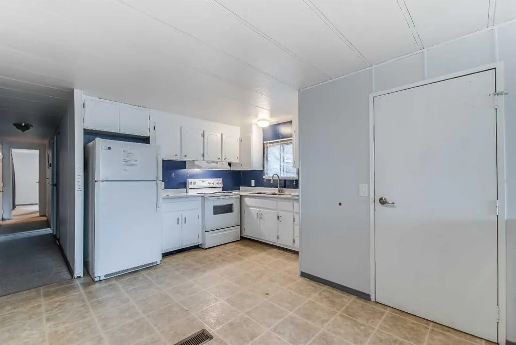 4000 13 Avenue SE #64