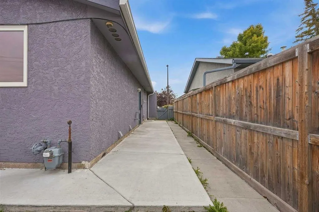 188 Maitland Drive NE