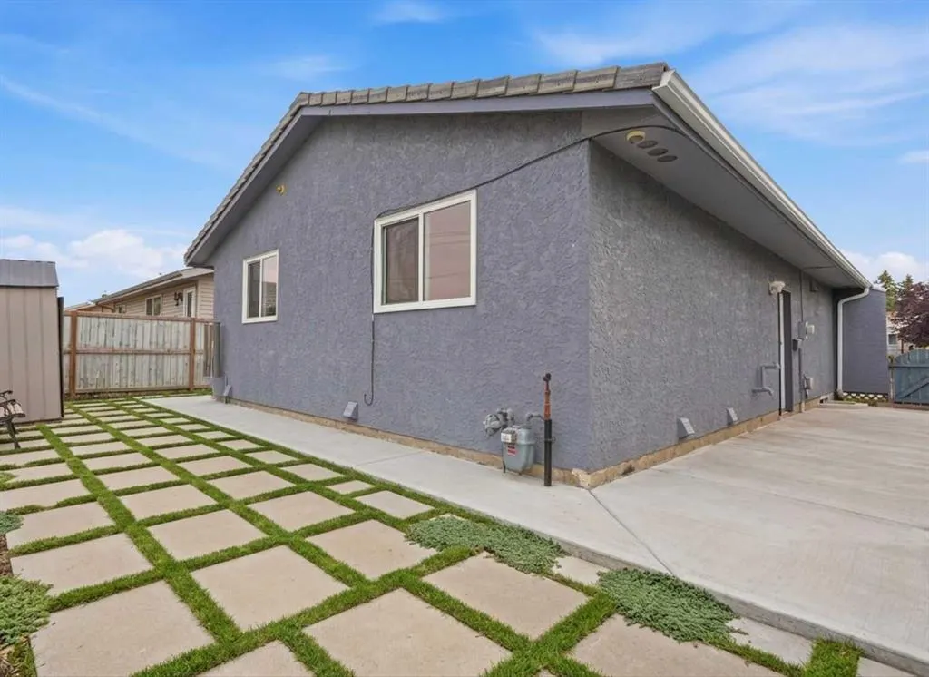 188 Maitland Drive NE