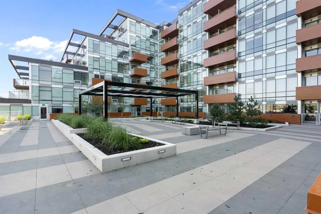 110 18A Street NW #208