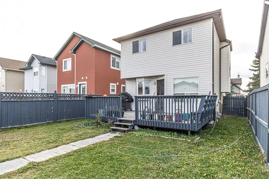 340 Taradale Drive NE