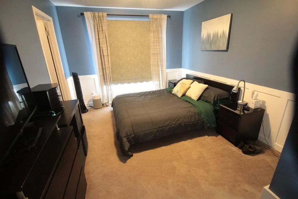 53 Tuscany Court NW