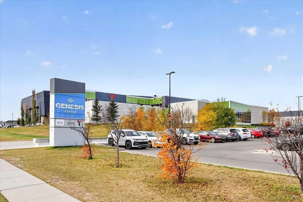26 Saddlemead Way NE