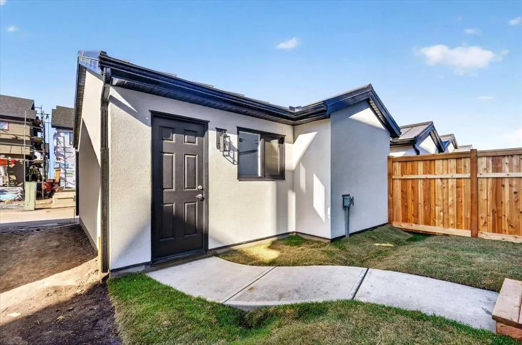 21321 Nostalgia Street SE