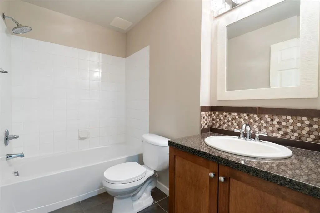 1053 10 Street SW #306