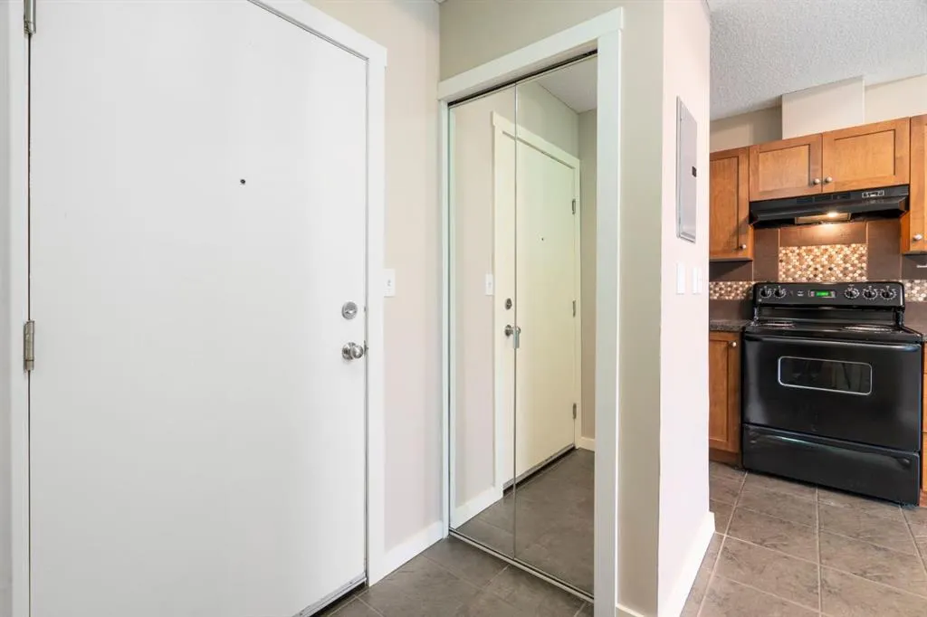 1053 10 Street SW #306