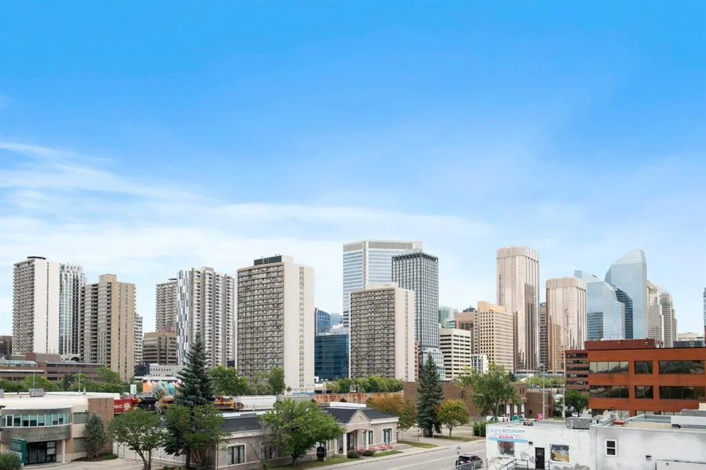 1053 10 Street SW #306