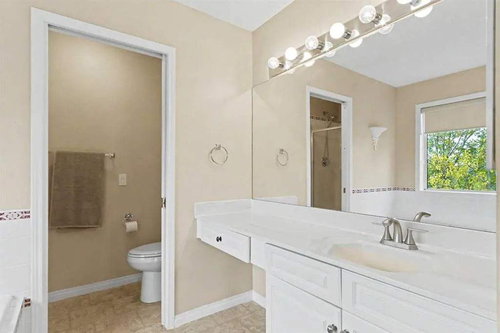 436 Rocky Ridge Bay NW
