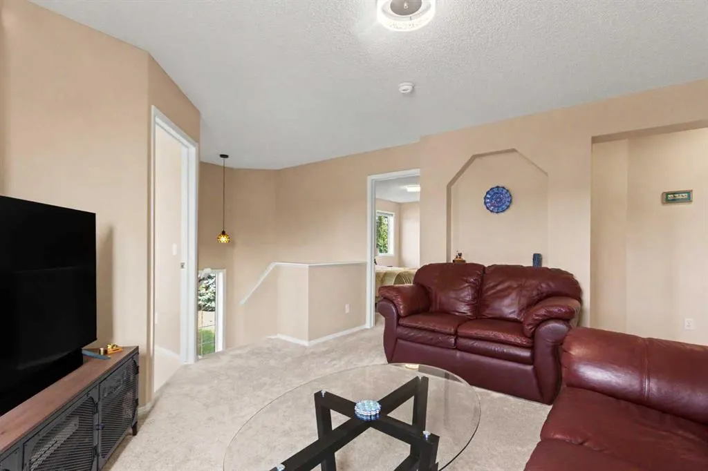 436 Rocky Ridge Bay NW