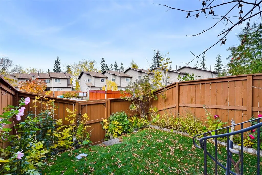 56 Falshire Terrace NE