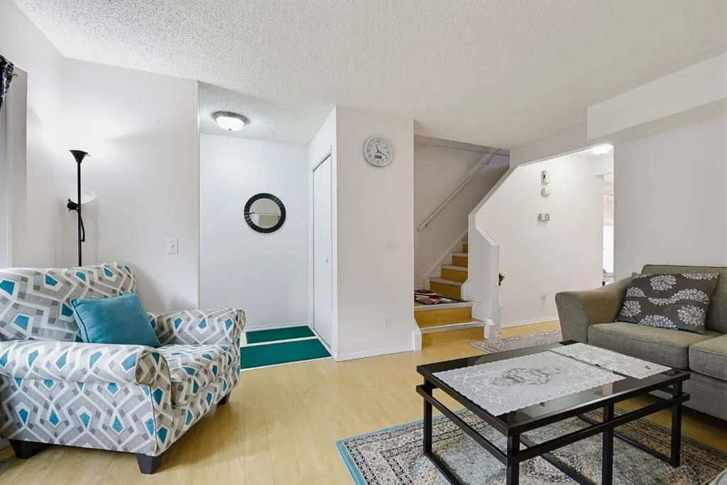 56 Falshire Terrace NE