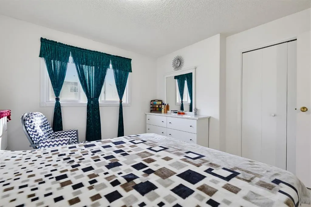 56 Falshire Terrace NE