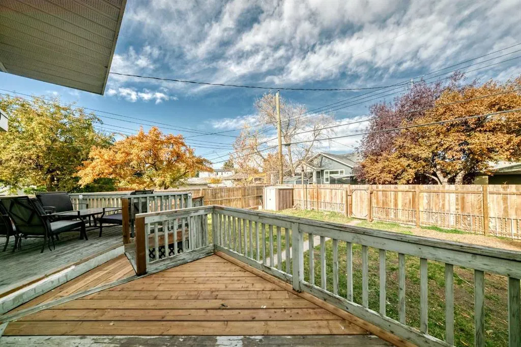 2208 Capitol Hill Crescent NW