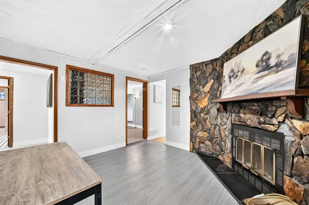 2208 Capitol Hill Crescent NW
