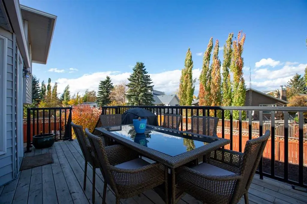 94 Athabasca Crescent