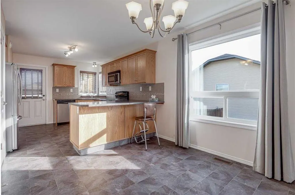 48 Vanson Close