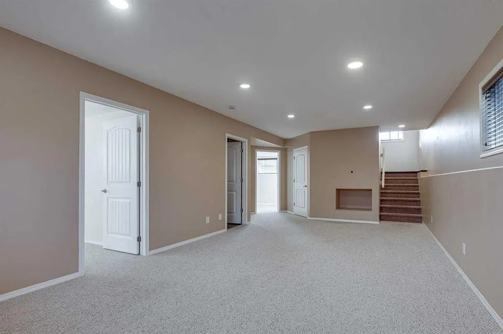 48 Vanson Close