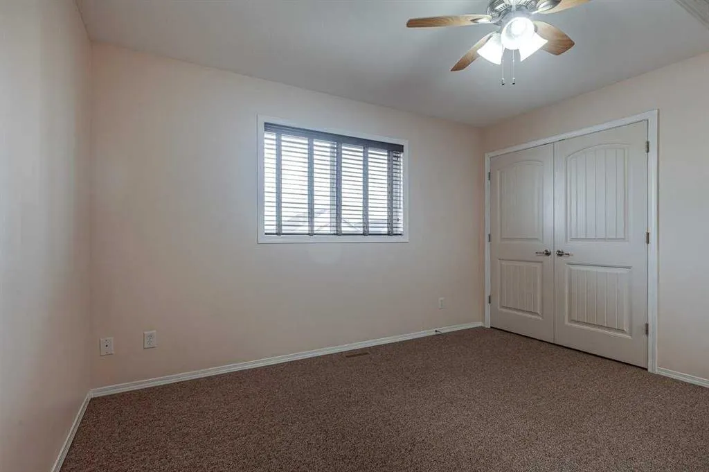 48 Vanson Close