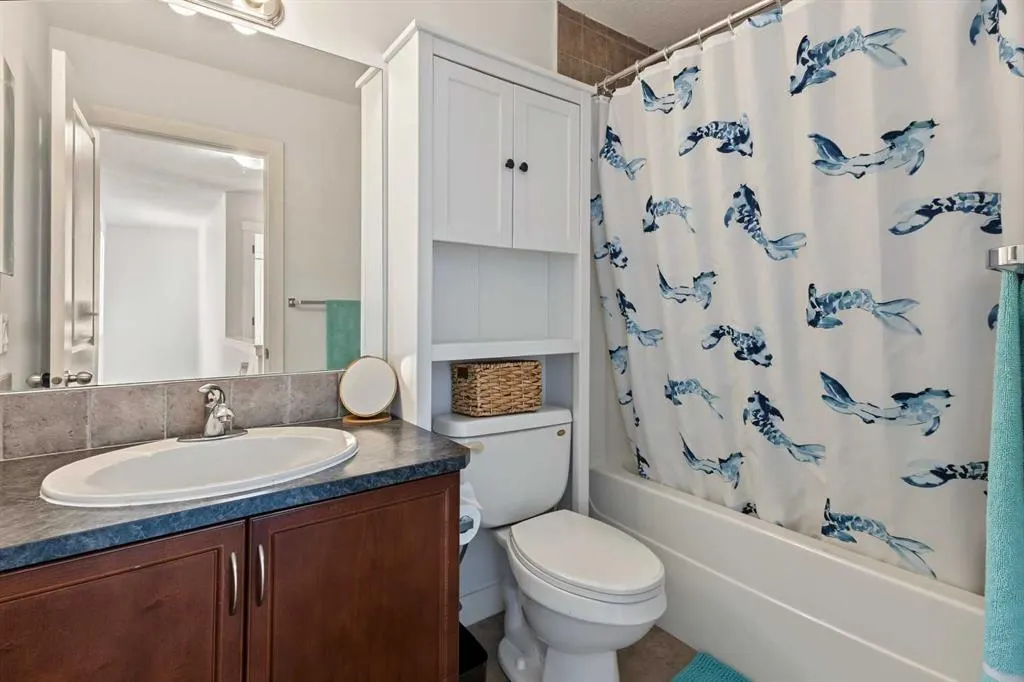 26 Drake Landing NE