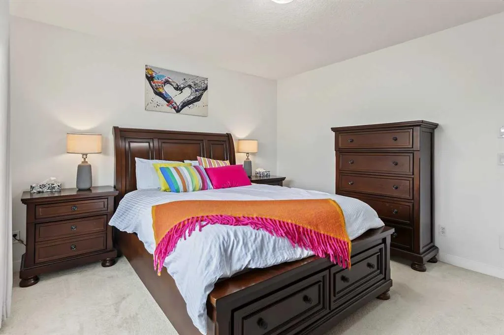 26 Drake Landing NE
