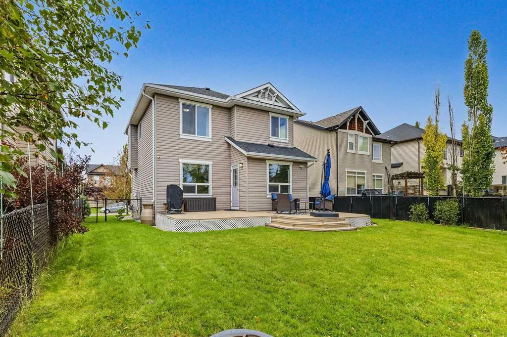 26 Drake Landing NE