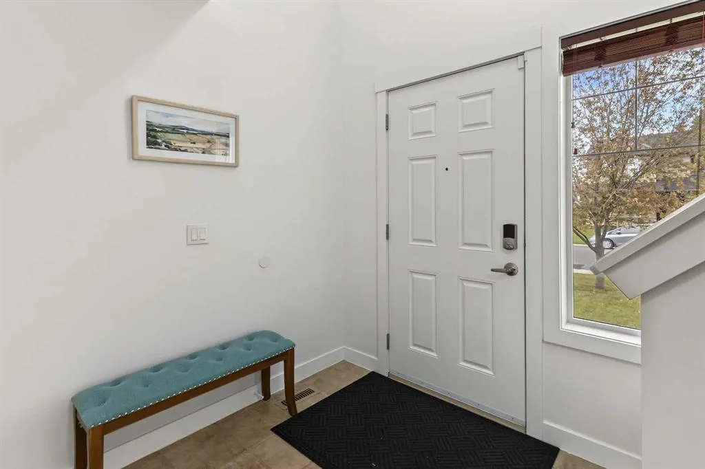 26 Drake Landing NE