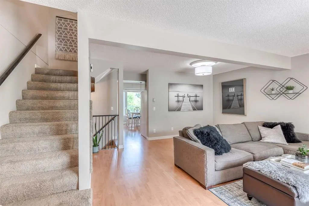 304 Christie Park Mews SW