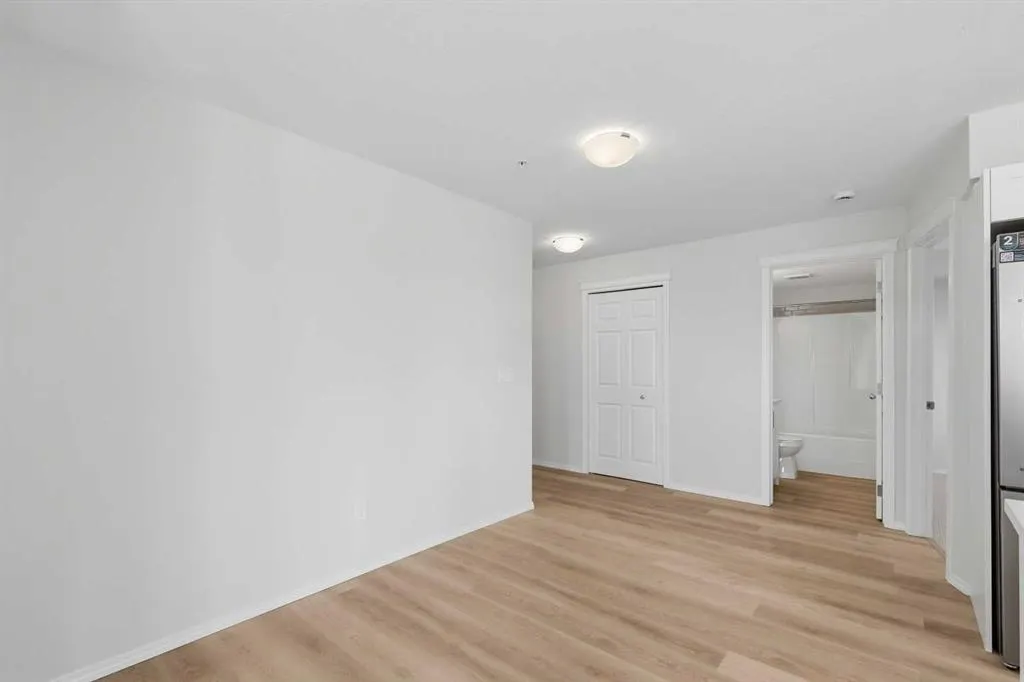 115 Prestwick Villas SE #1306