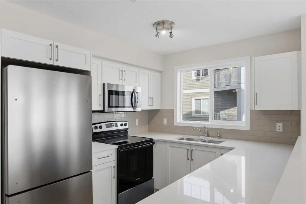 115 Prestwick Villas SE #1306