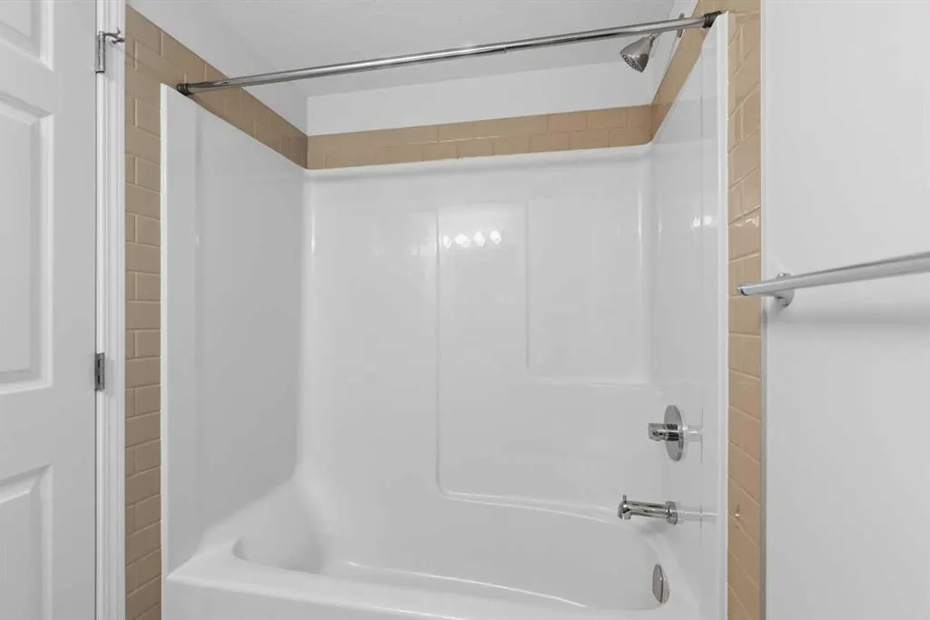 115 Prestwick Villas SE #1306