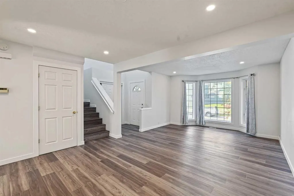 244 Harvest Gold Circle NE